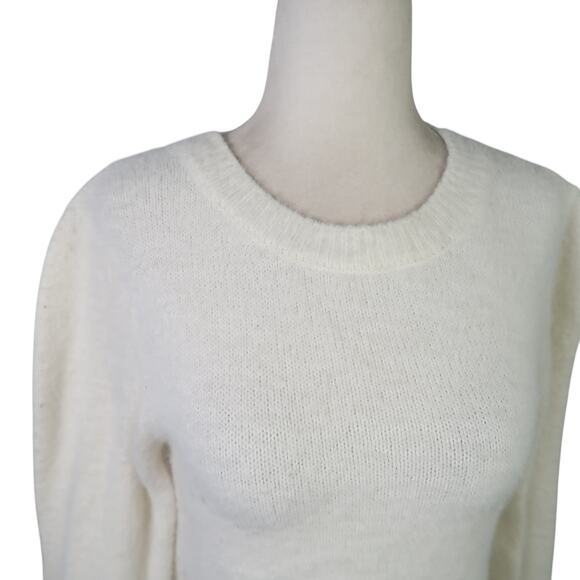 Urban Outfitters cream fuzzy knit crop crewneck sweater S - Picture 2 of 6